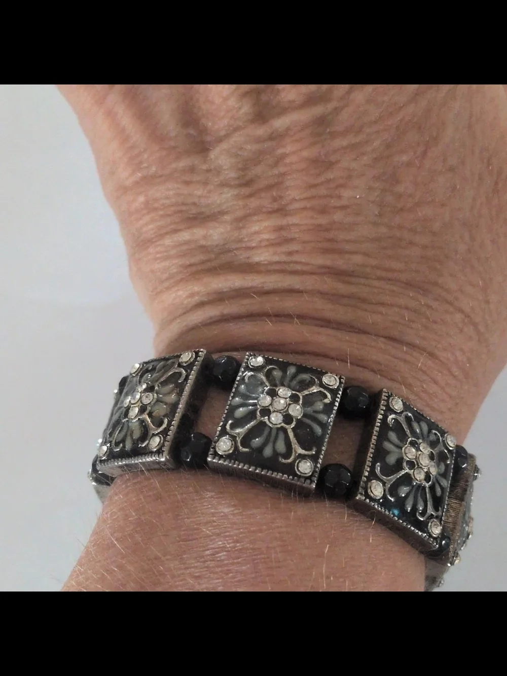 Black Floral Square Stretch Bracelet with Crystal Accents